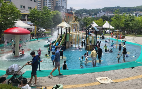 [사진] 인창아름마을공원 물놀이장