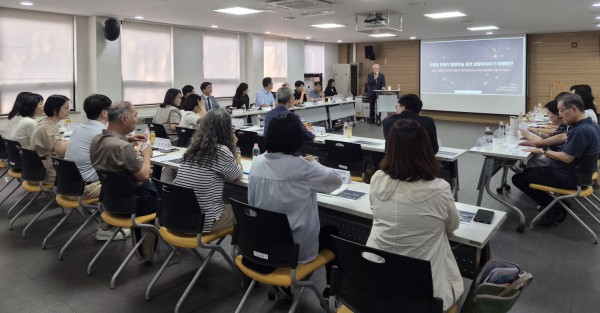 [사진] 3일 ABC행복학습타운에서 장애인 평생학습 중장기 로드맵 수립 연구용역 착수보고회를 하고 있다