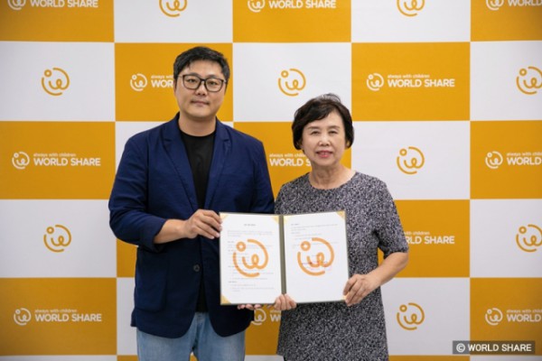 월드쉐어와 블랙야크강태선나눔재단이 사회공헌 업무협약을 체결했다
