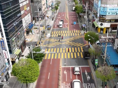대각선 횡단보도 설치 교차로(사진 제공=한국도로교통공단 서울특별시지부)