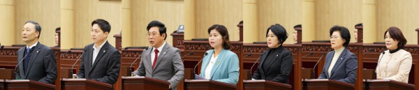 안산시의회가 17일 시정질문과 5분 자유발언을 실시했다. 사진 왼쪽부터 이날 시정질문과 5분 자유발언에 임한 한명훈 최찬규 한갑수 박은정 황은화 박은경 김유숙 의원의 모습. 