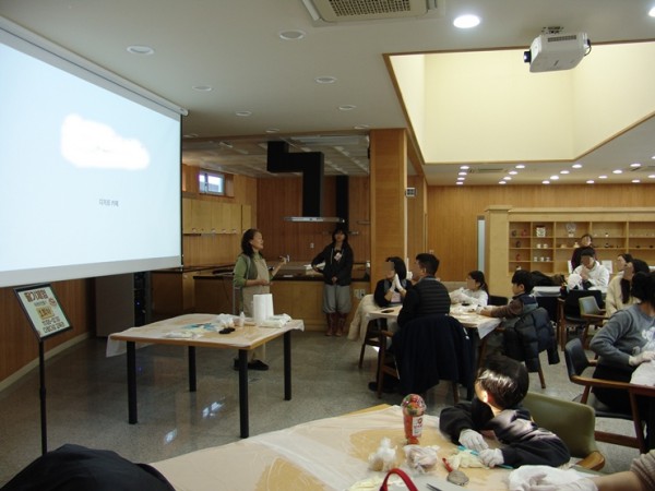 24일 농촌테마파크에서 진행된 타르트 만들기 체험 모습