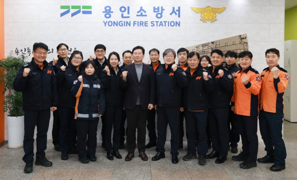 이상일 용인특례시장은 3일 용인소방서를 방문해 길영관 서장 등 소방 관계자들과 양 기관의 협력 방안을 논의했다.